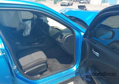 2016 Dodge Charger Sxt z USA, uszkodzony, nr VIN 2C3CDXHG3GH169483